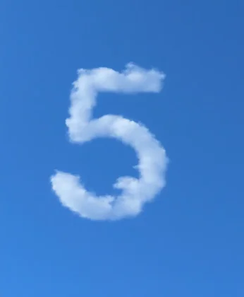 The digit 5 from the Clouds set